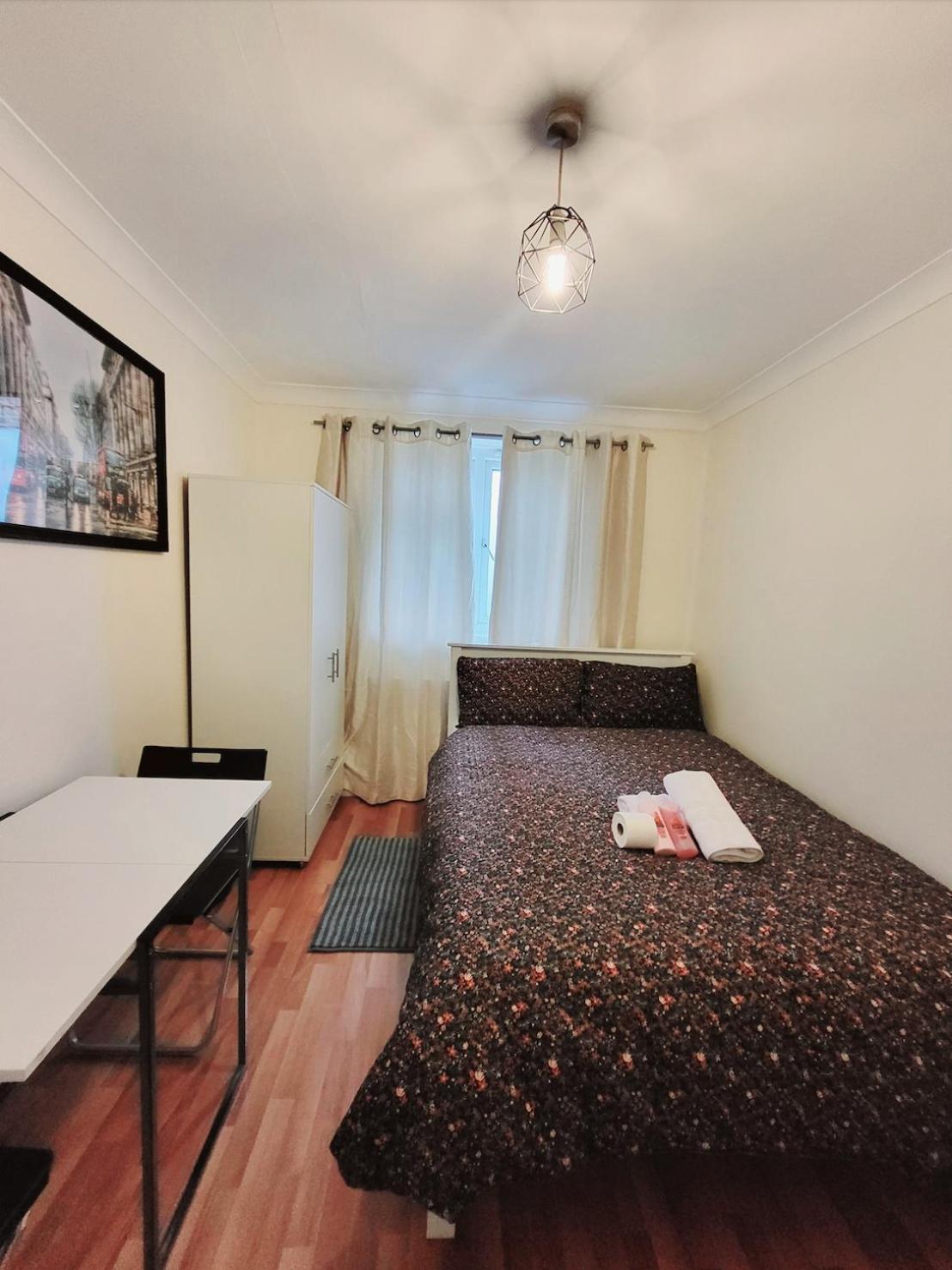 Huge And Affordable 3 Bedroom Flat In Hammersmith For 7 People With Welcome Breakfast London Ngoại thất bức ảnh