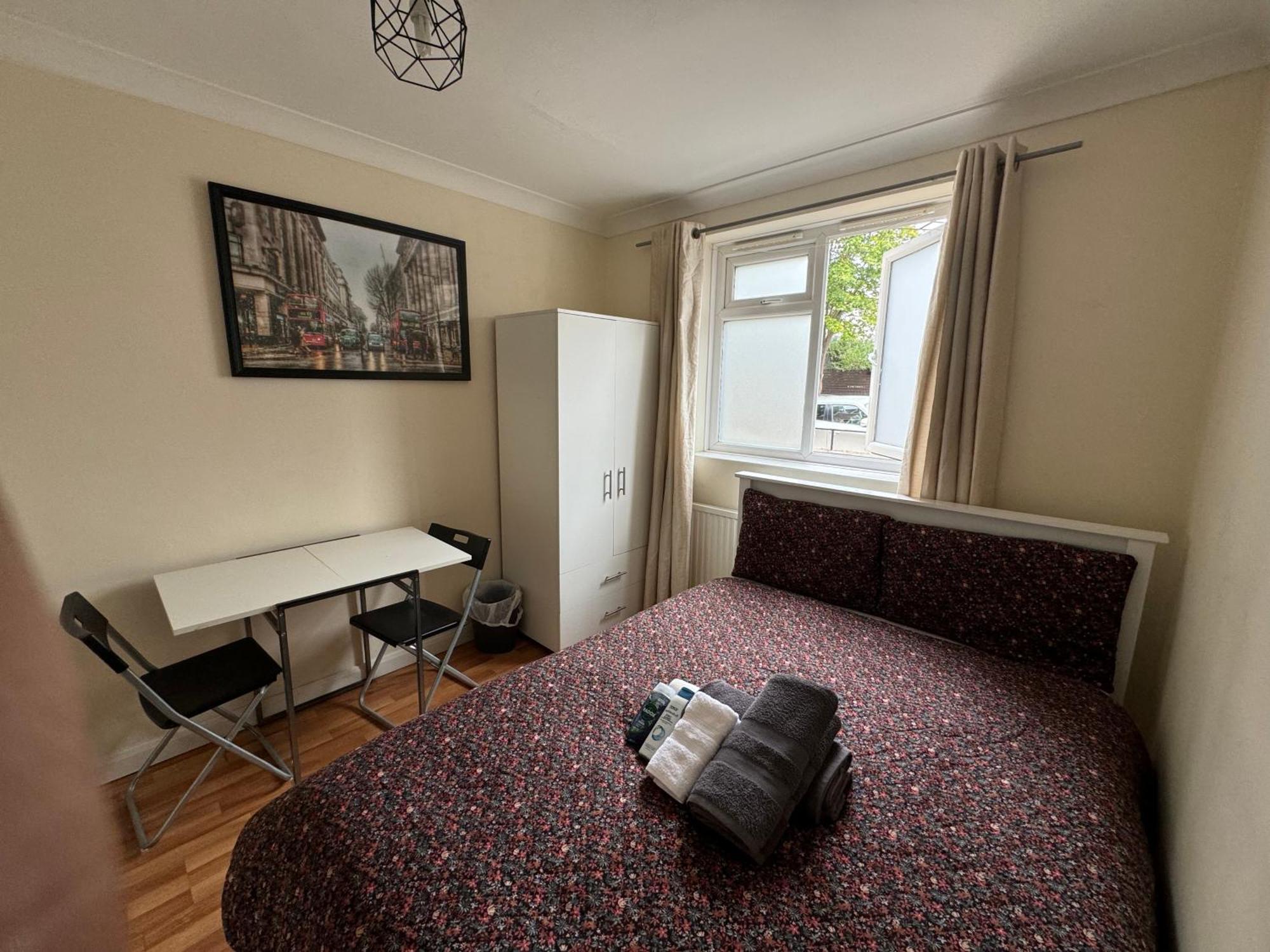 Huge And Affordable 3 Bedroom Flat In Hammersmith For 7 People With Welcome Breakfast London Ngoại thất bức ảnh