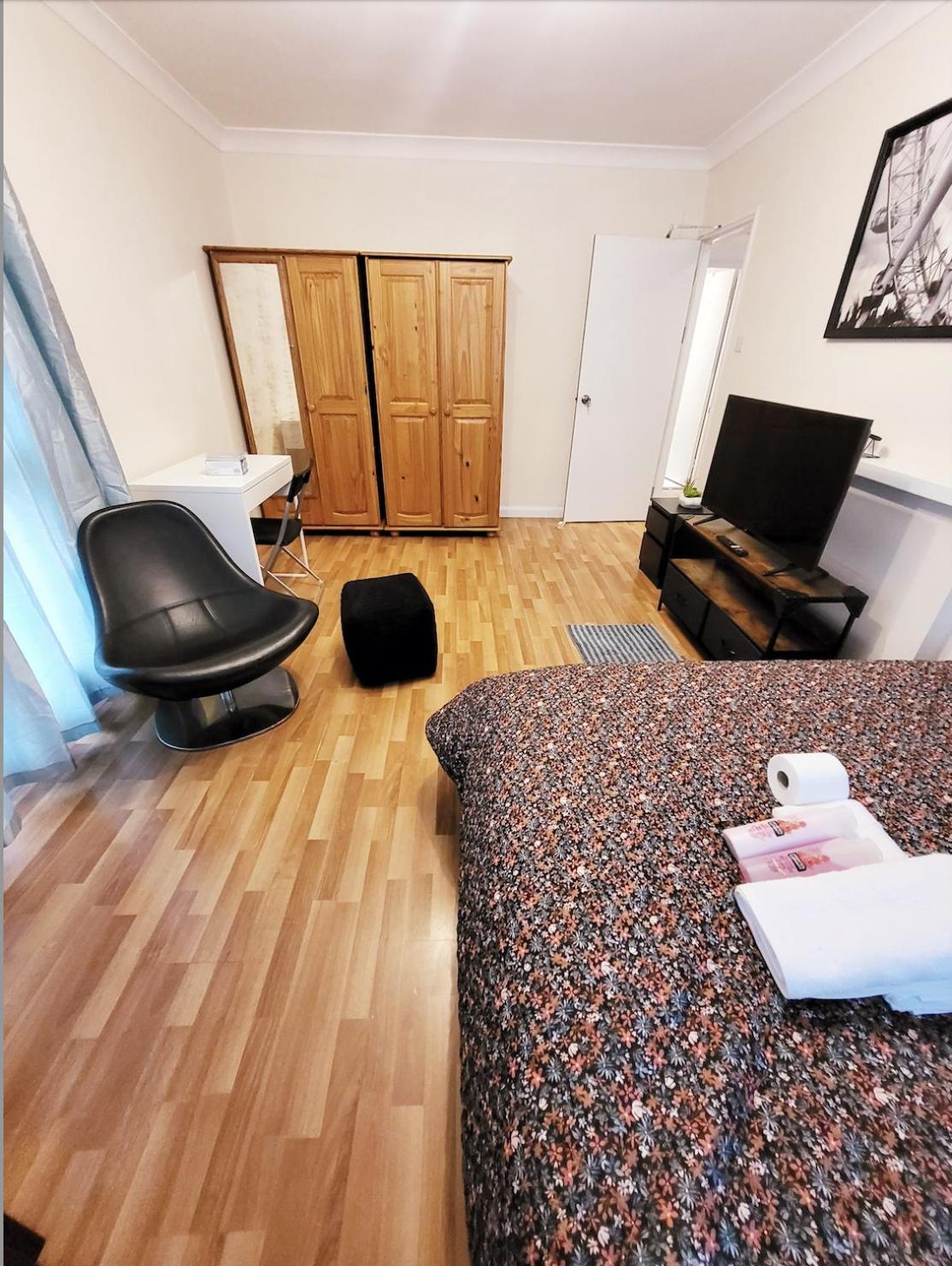 Huge And Affordable 3 Bedroom Flat In Hammersmith For 7 People With Welcome Breakfast London Ngoại thất bức ảnh