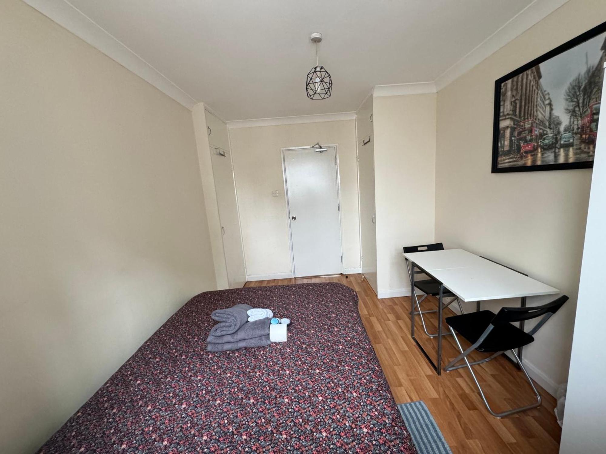 Huge And Affordable 3 Bedroom Flat In Hammersmith For 7 People With Welcome Breakfast London Ngoại thất bức ảnh